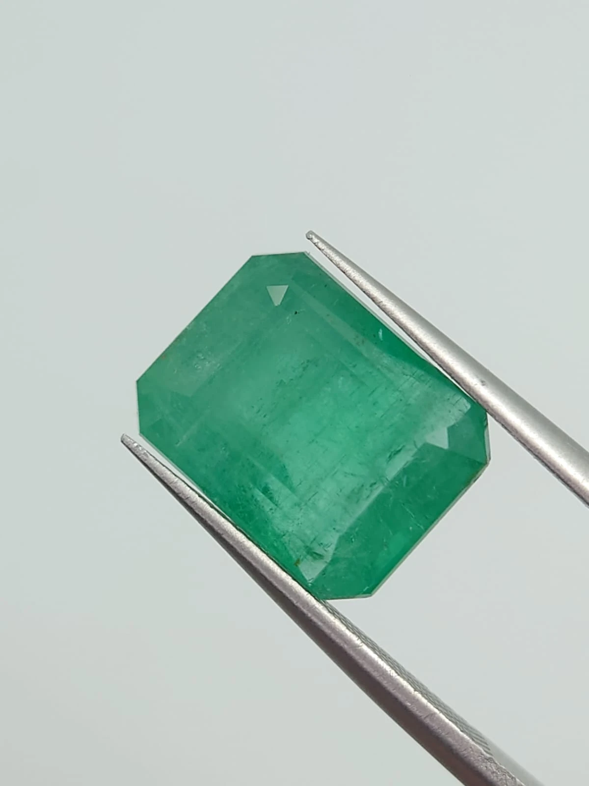 8.39ct Natural Emerald Rectangular cut Loose Gemstone From Panjshir Afghanistan — view 5